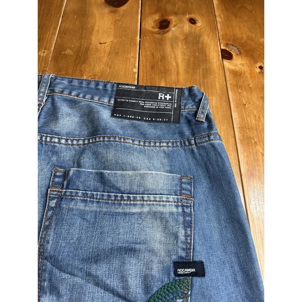 Rocawear Men's Classic Fit Jeans W40 Light Wash Blue Denim 100% Cotton